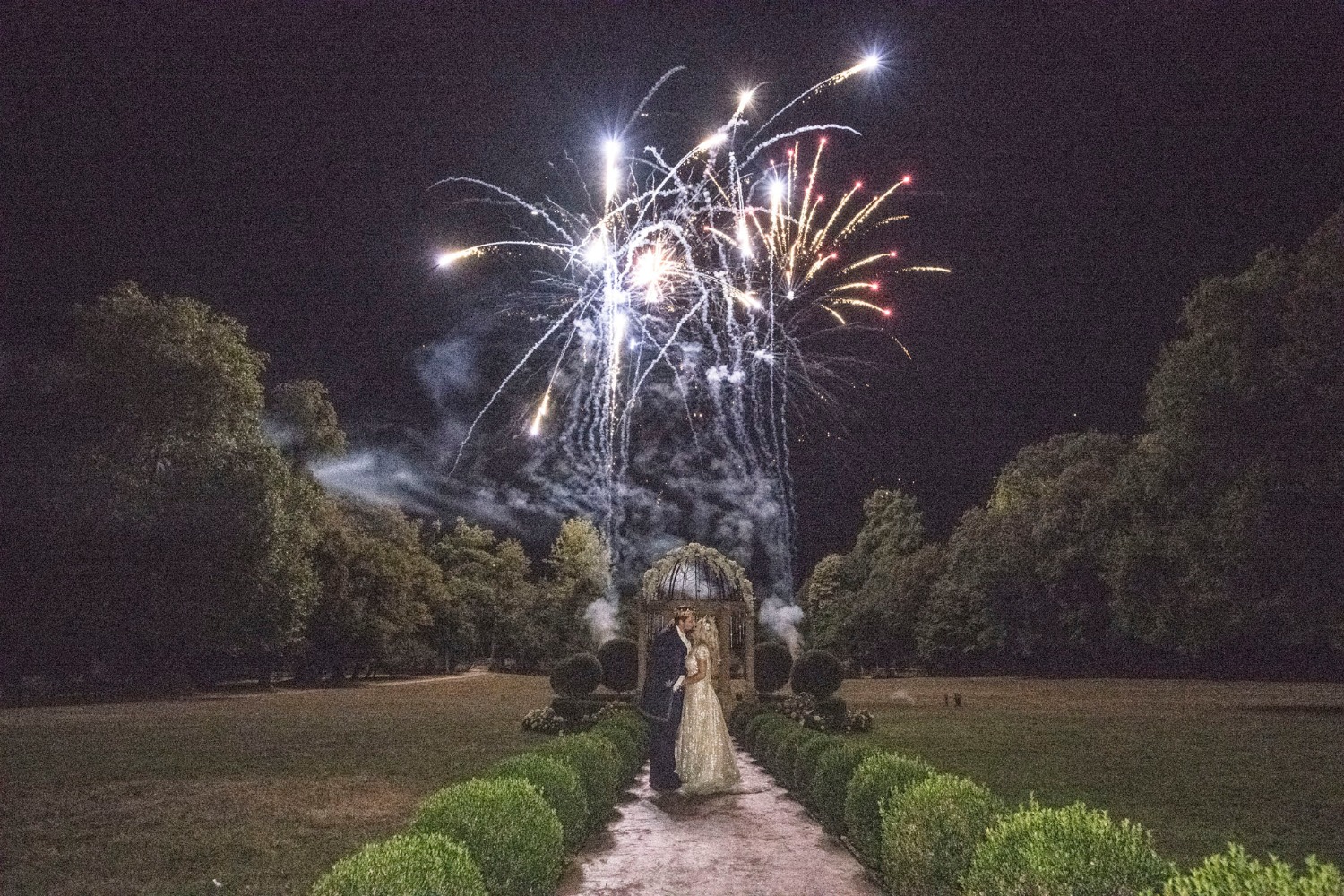 this-castle-wedding-is-mind-blowing
