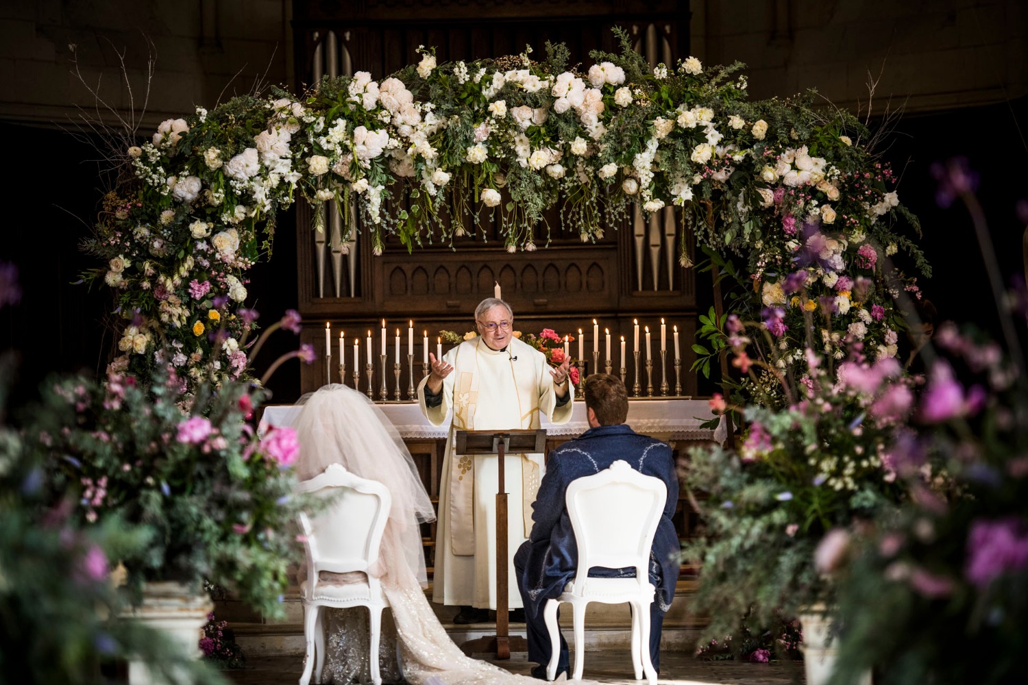 this-castle-wedding-is-mind-blowing