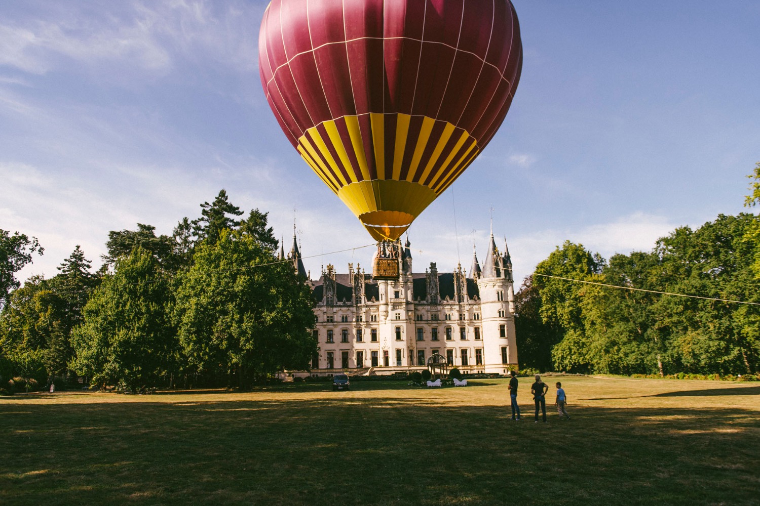 this-castle-wedding-is-mind-blowing