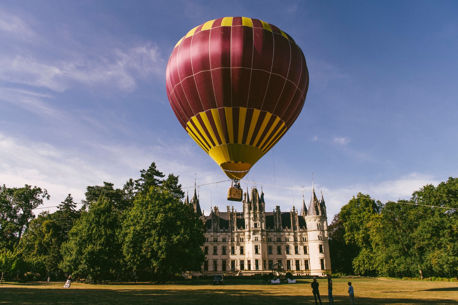 this-castle-wedding-is-mind-blowing