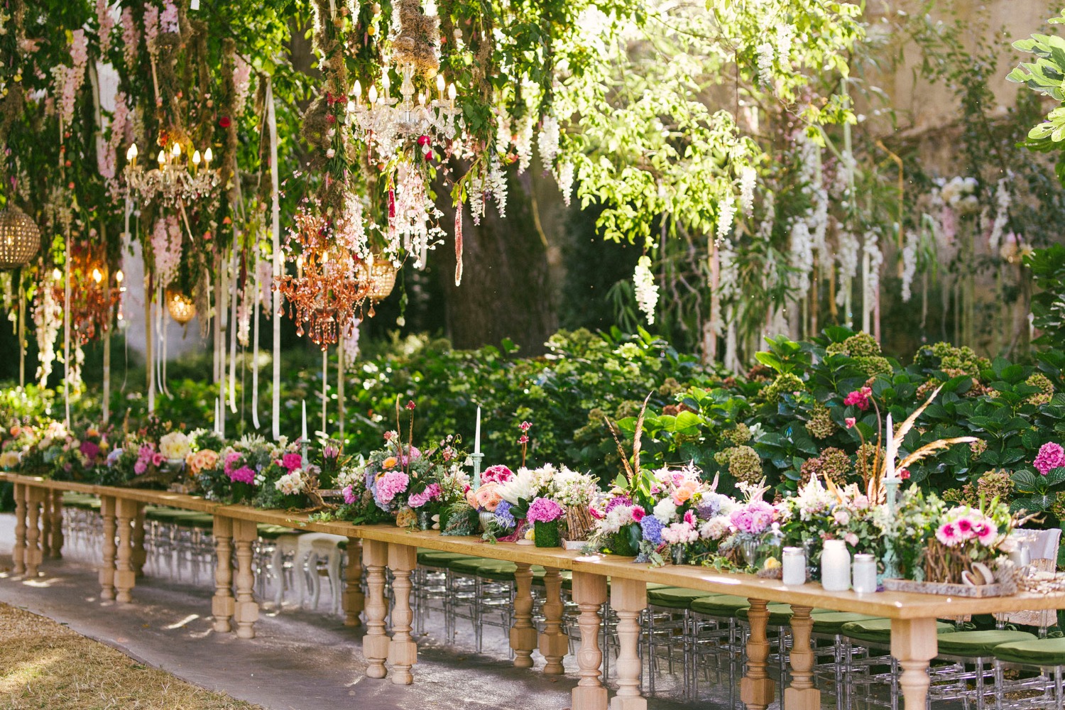 this-castle-wedding-is-mind-blowing