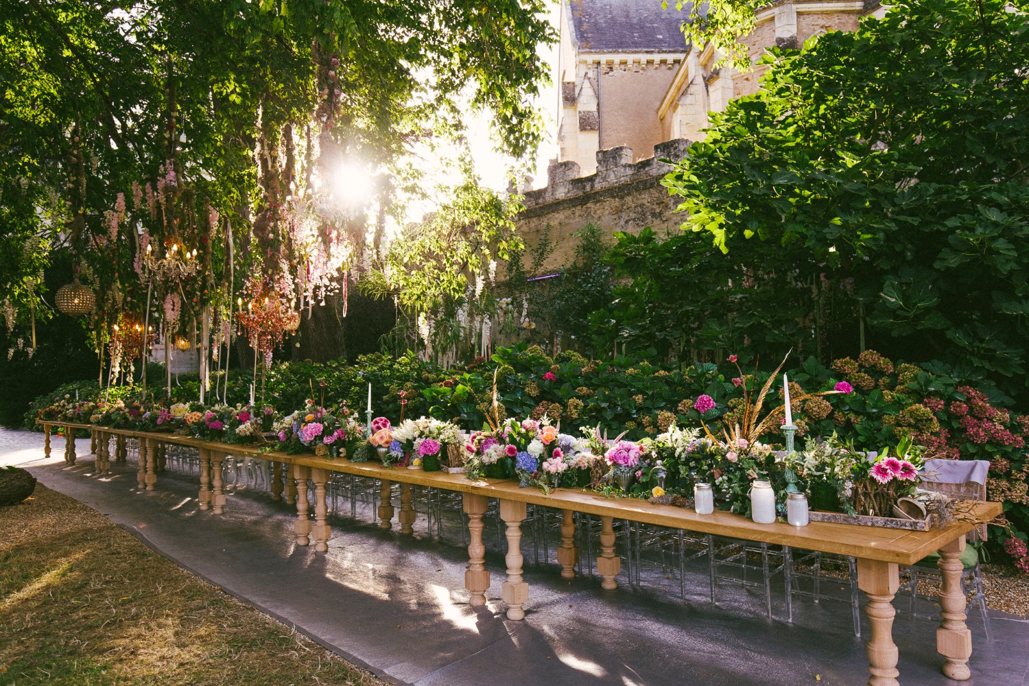 this-castle-wedding-is-mind-blowing