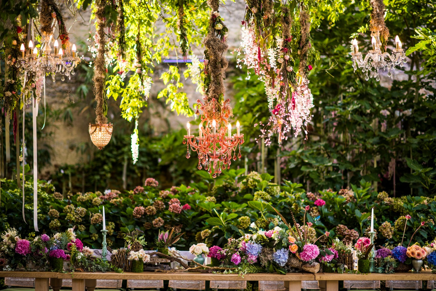 this-castle-wedding-is-mind-blowing
