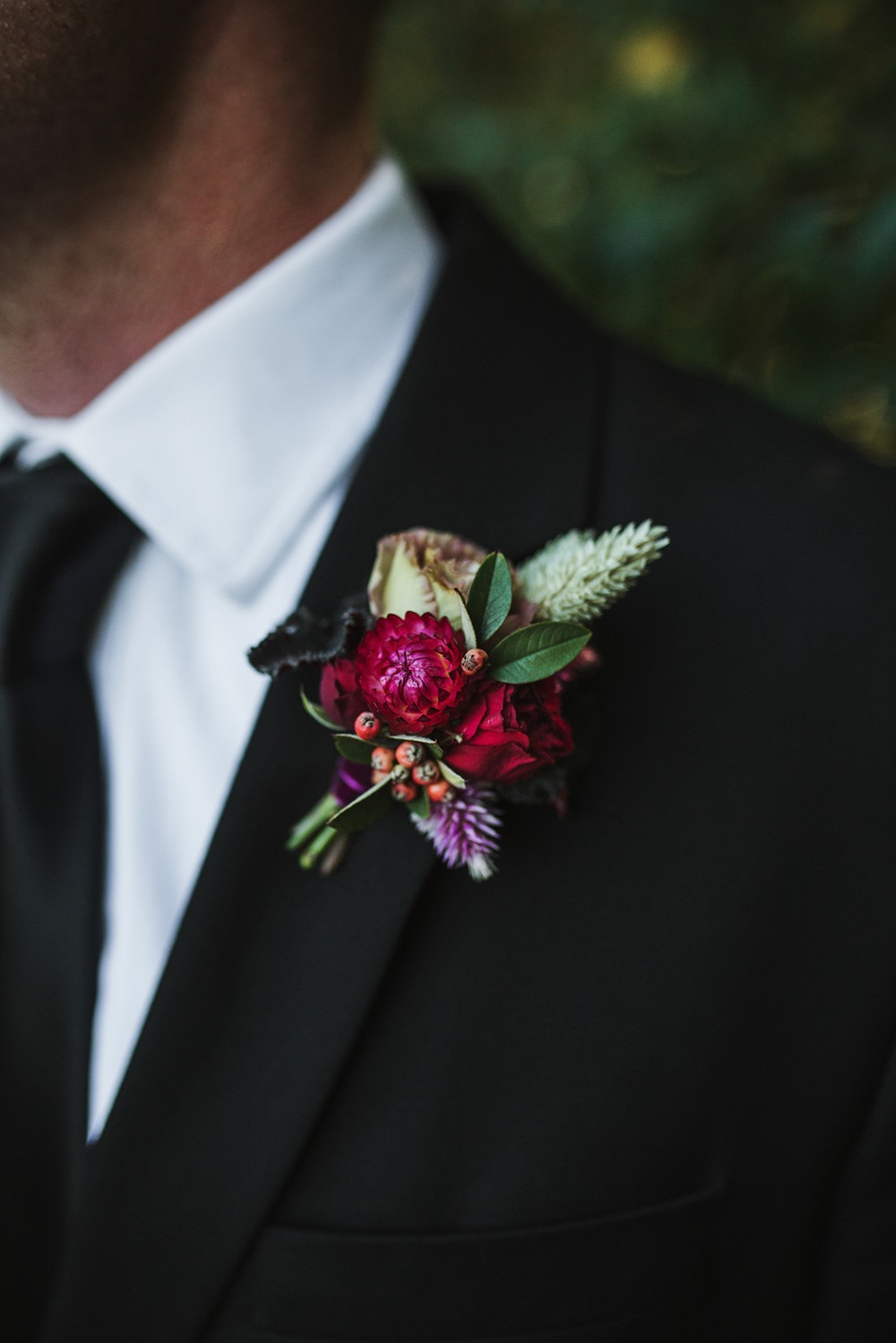 grooms boutonniere for fall wedding
