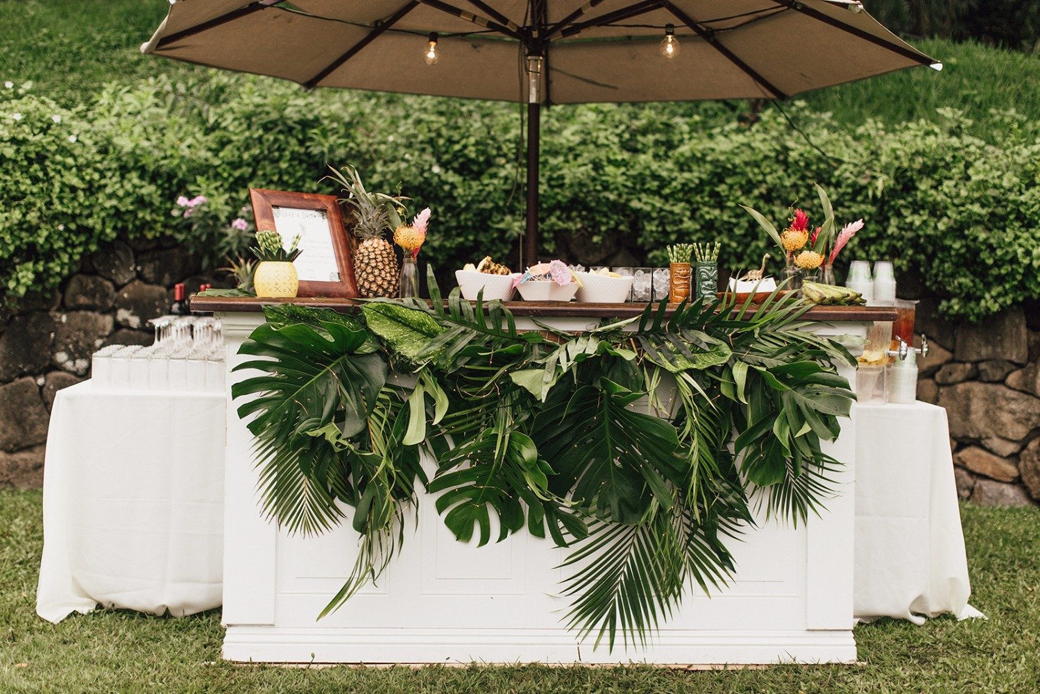 Tropical wedding bar