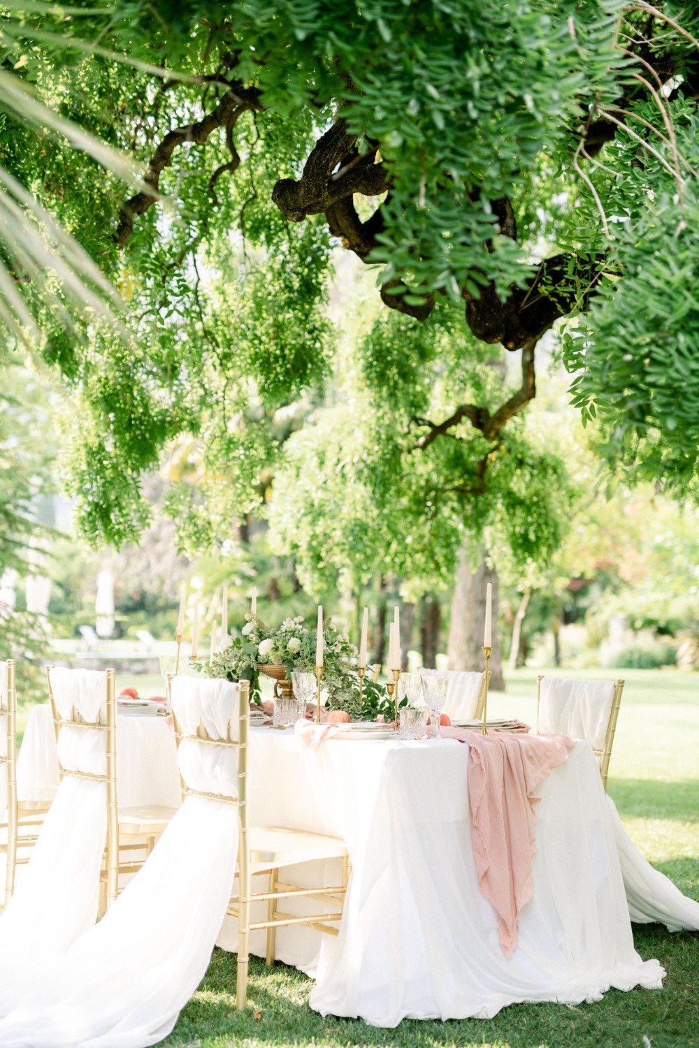 outdoor intimate wedding reception