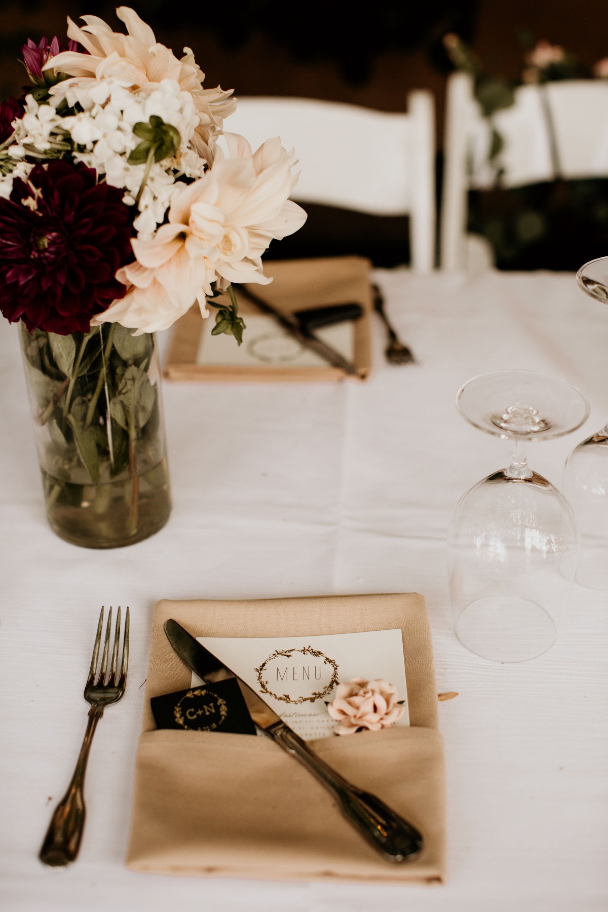 Simple reception place setting