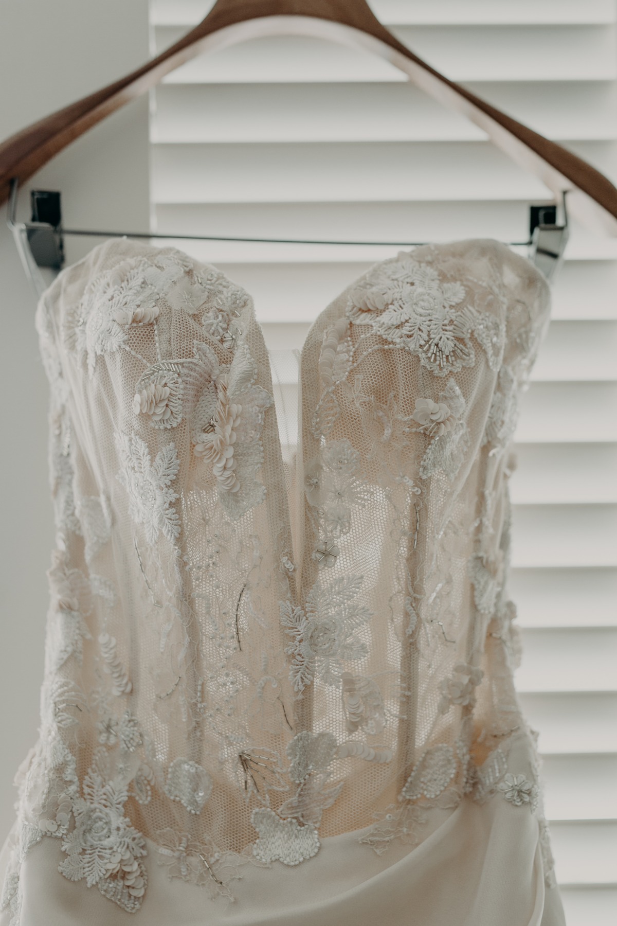 1-bride-groom-prep-38