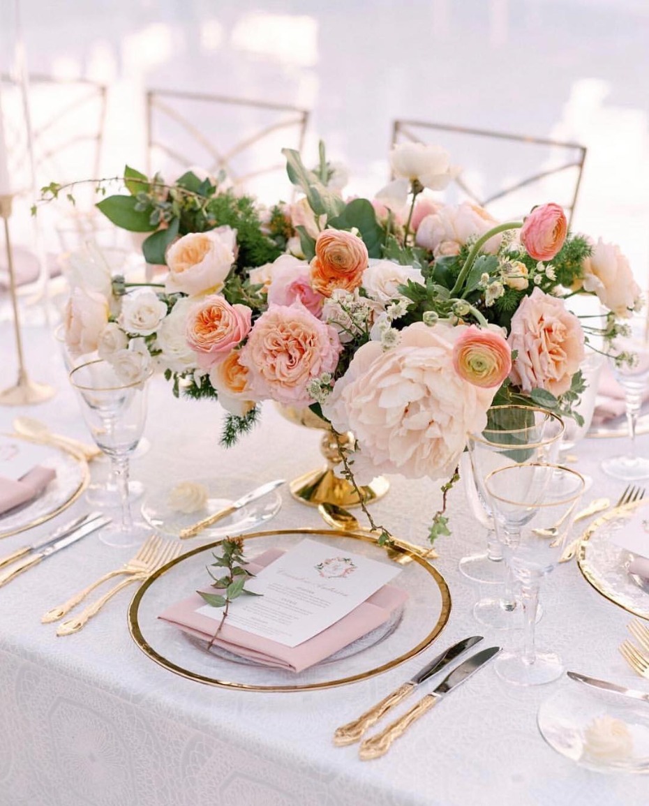 Pantone Living Coral Color of the Year Centerpiece Inspiration