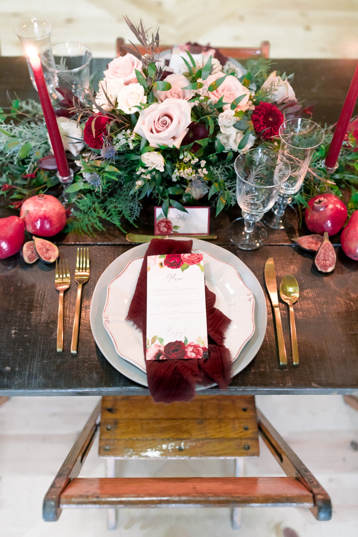 Red and blush reception table