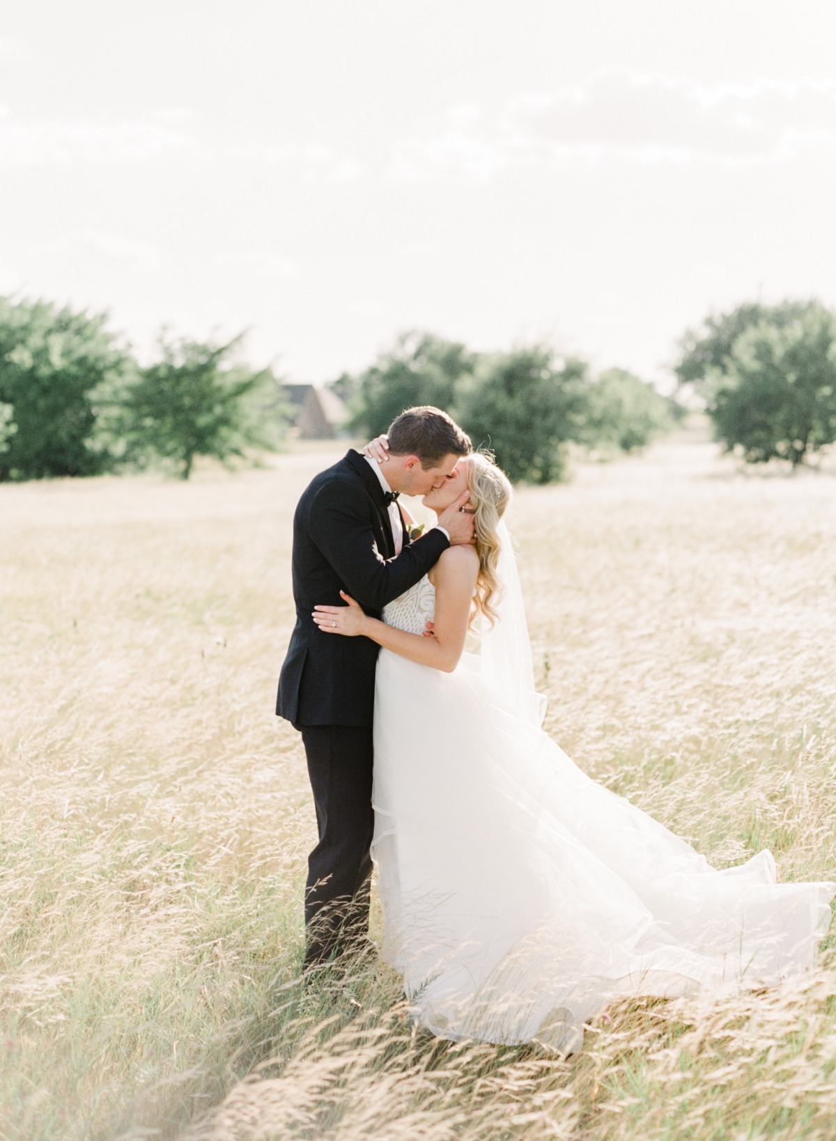 Dreamy white barn wedding in Texas