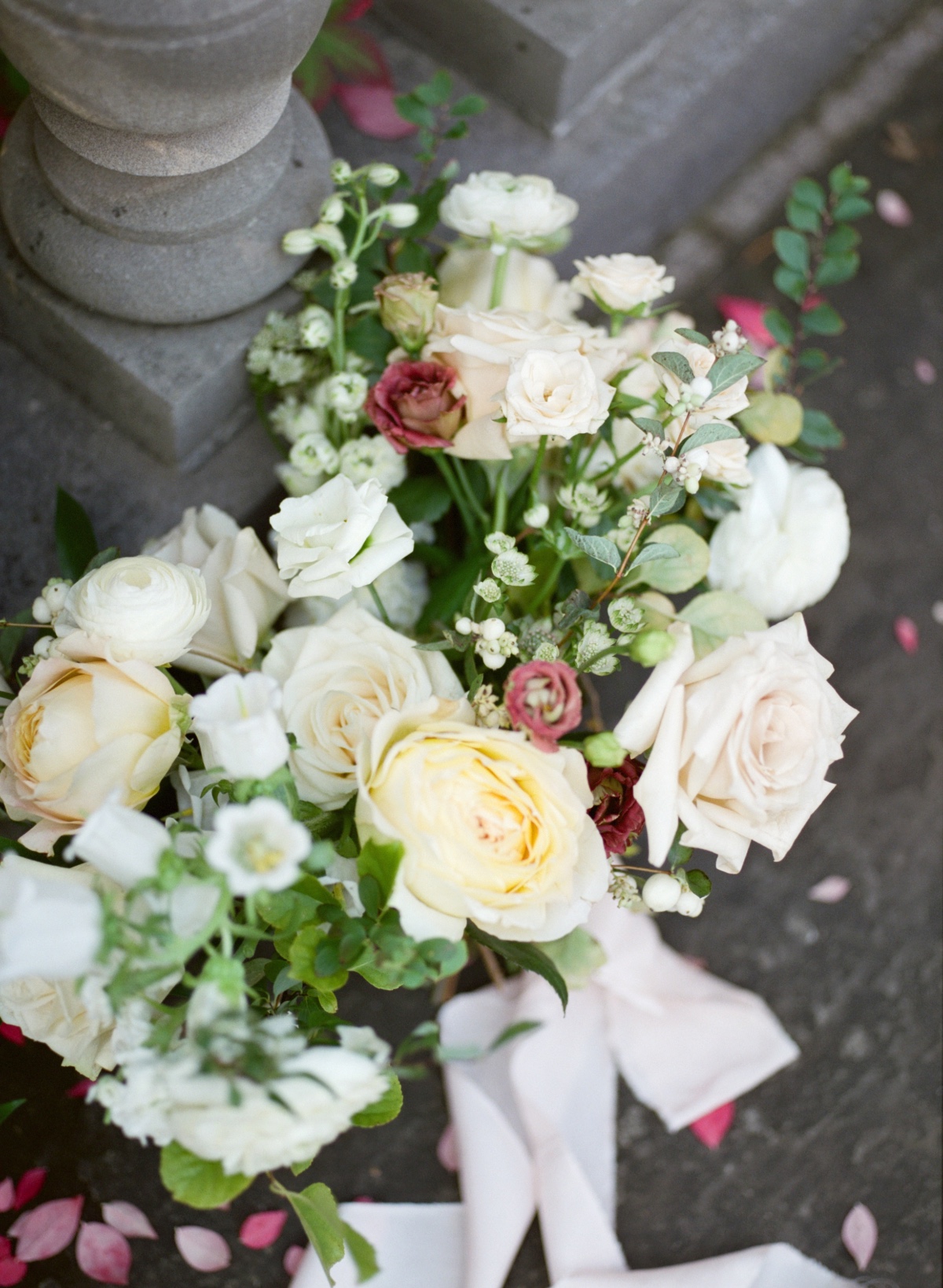 white and ivory wedding bouquet
