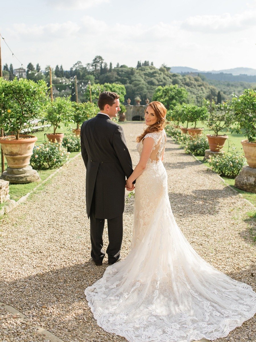 A Tuscan Villa Wedding In Green And Peach