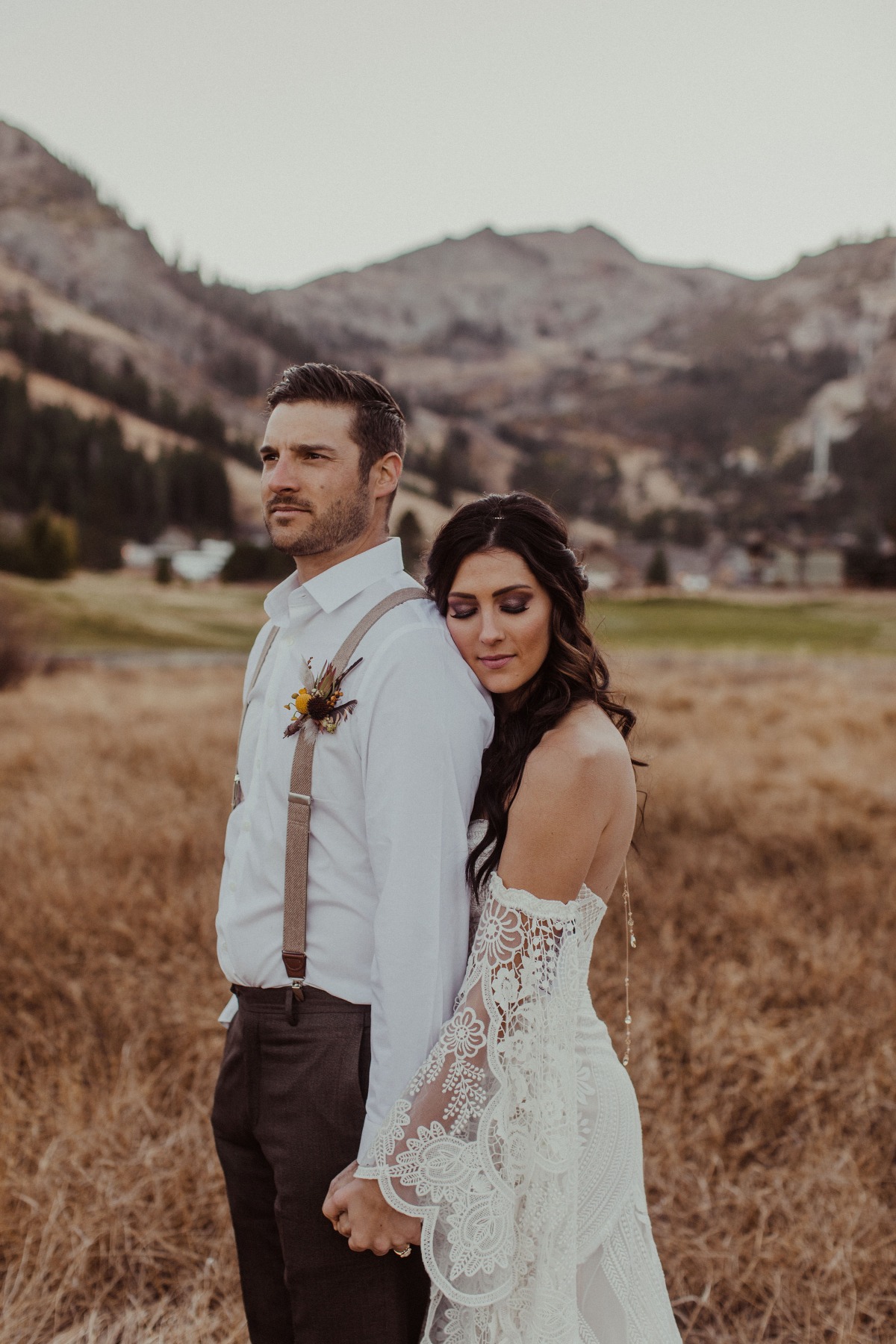 Fall boho wedding style Becca Kufrin & Garrett Yrigoyen