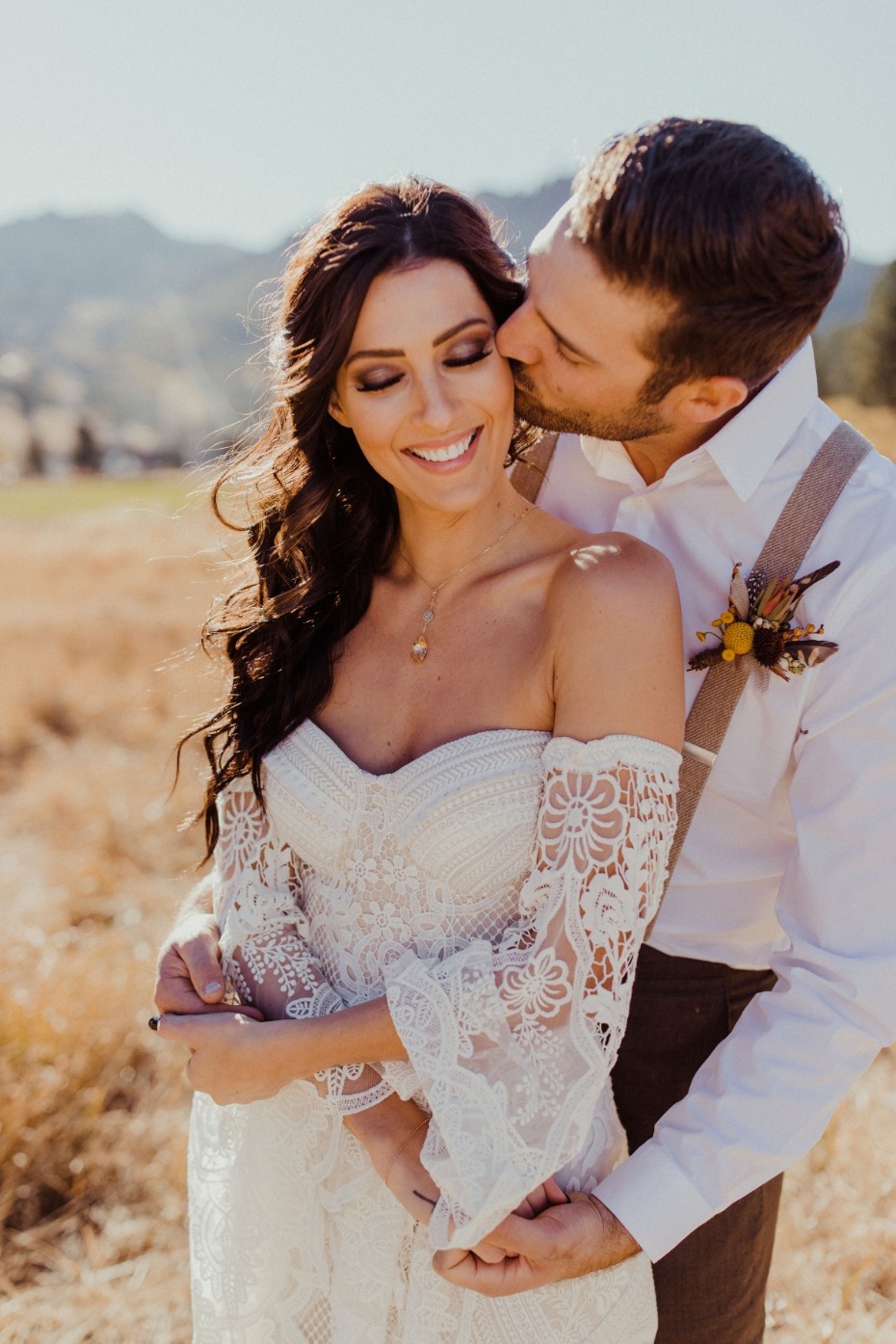 The Bachelorette Becca Kufrin & Garrett Yrigoyen Wedding Inspiration