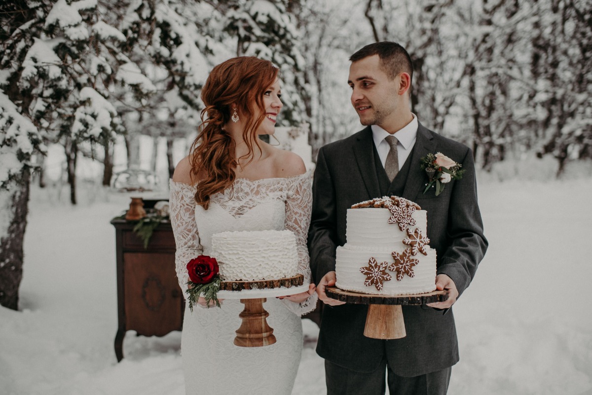 wedding cakes with gingerbread snowflake accents