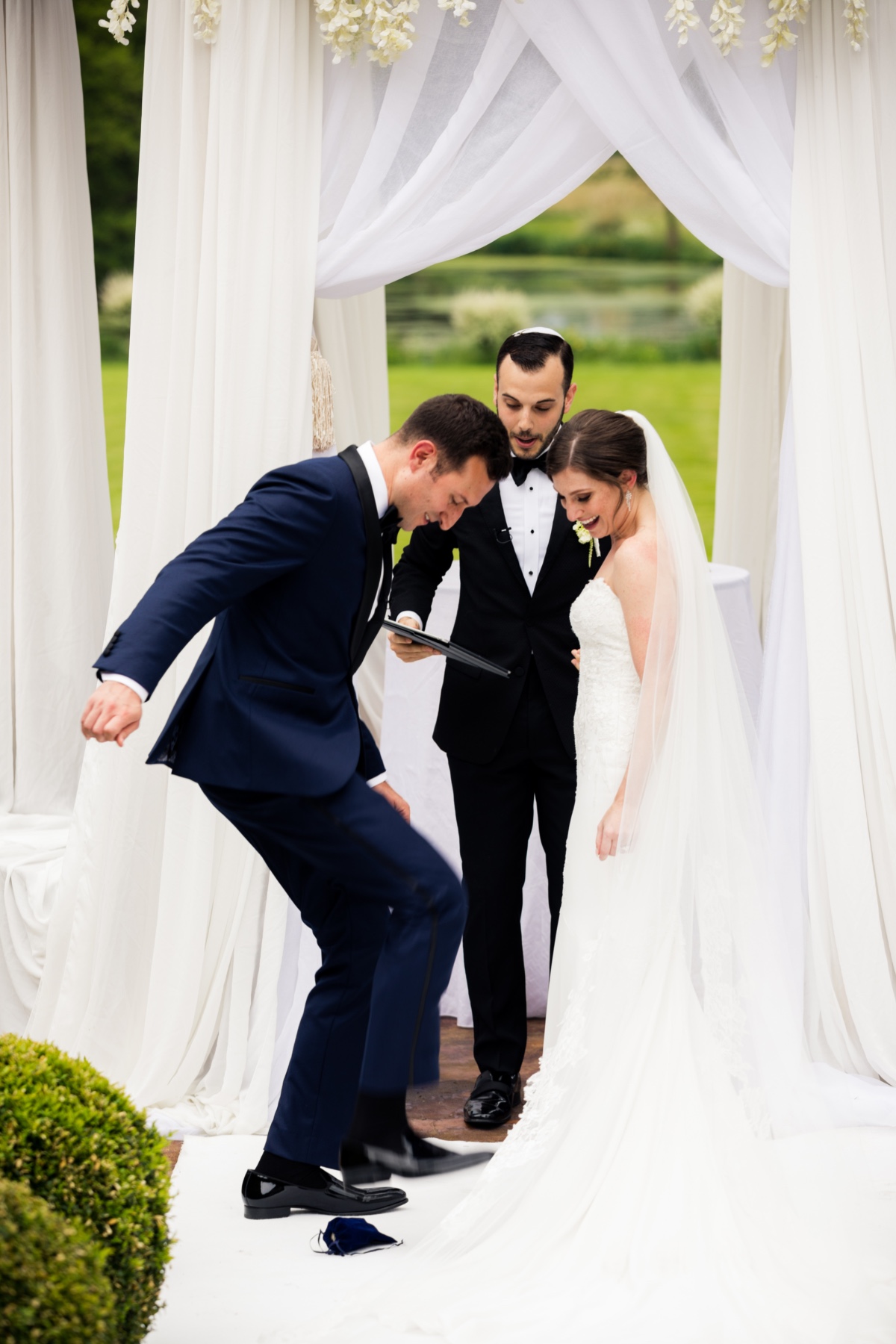jewish wedding tradtion