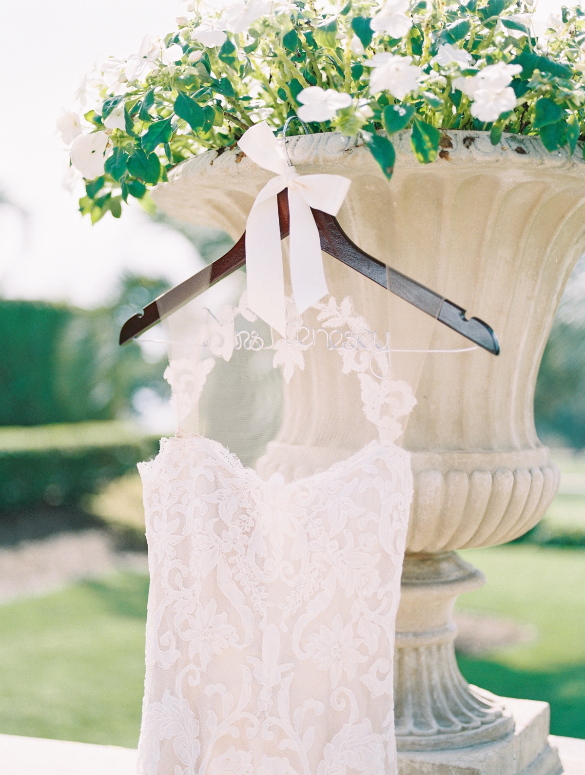 hilton-la-jolla-torrey-pines-wedding-man