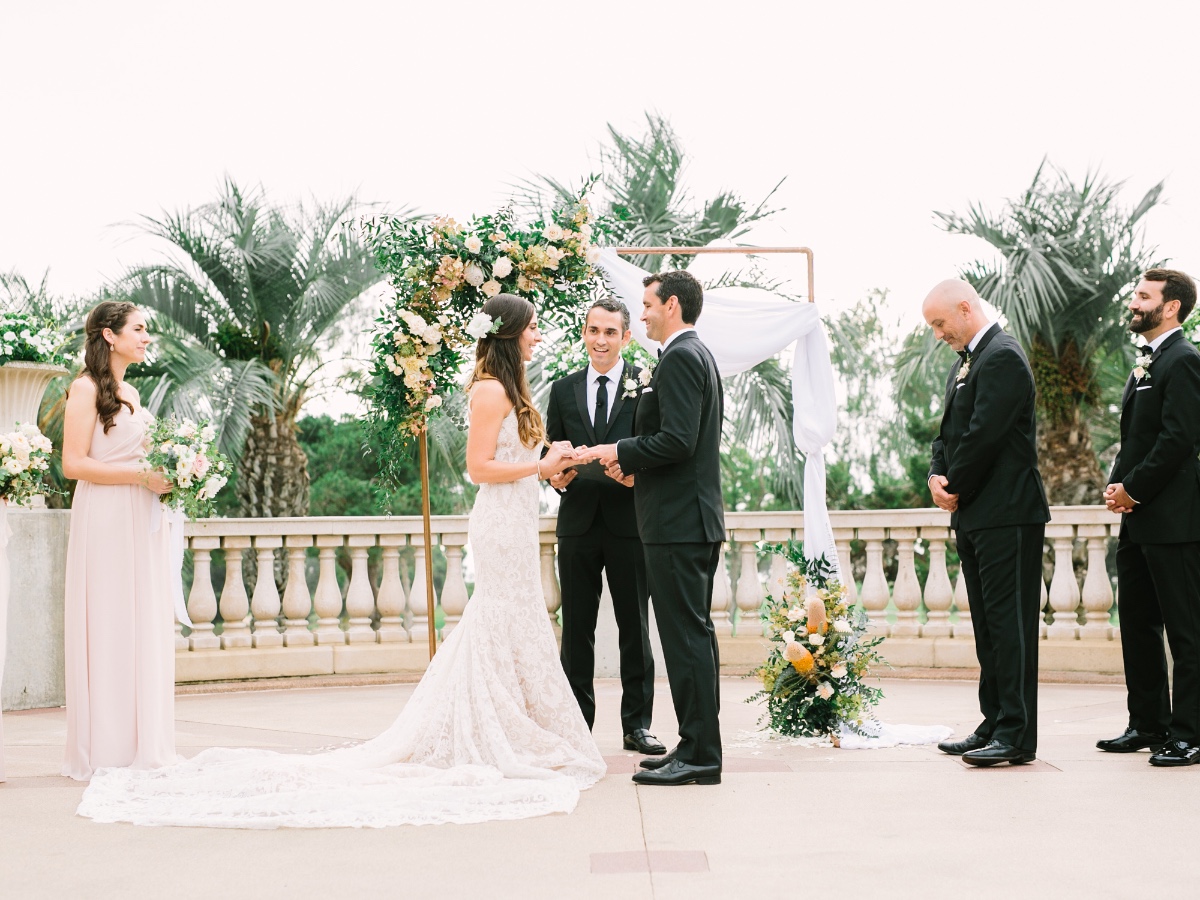 hilton-la-jolla-torrey-pines-wedding-man