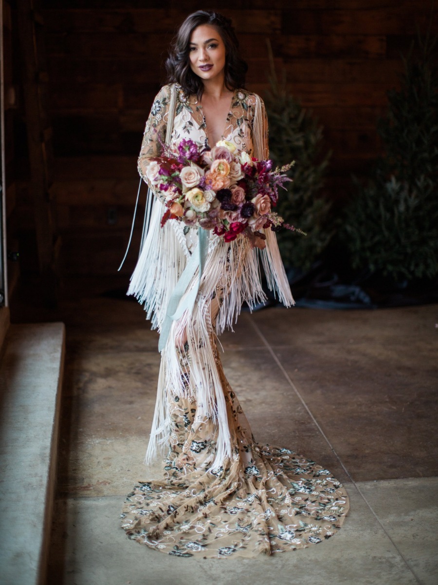 How to Dress like a Boho Queen for Your Cozy Winter Wedding