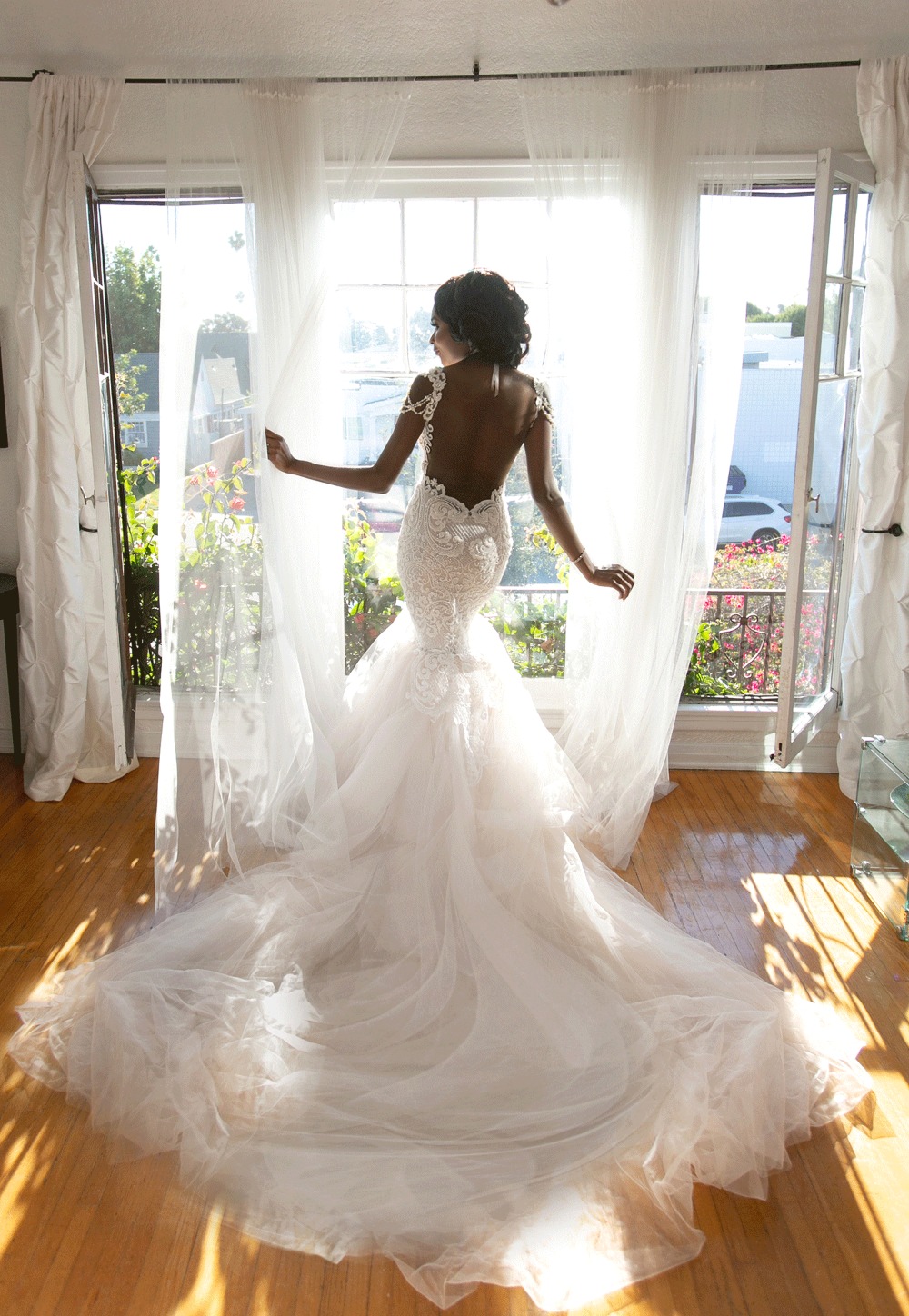 luxe-devine-back