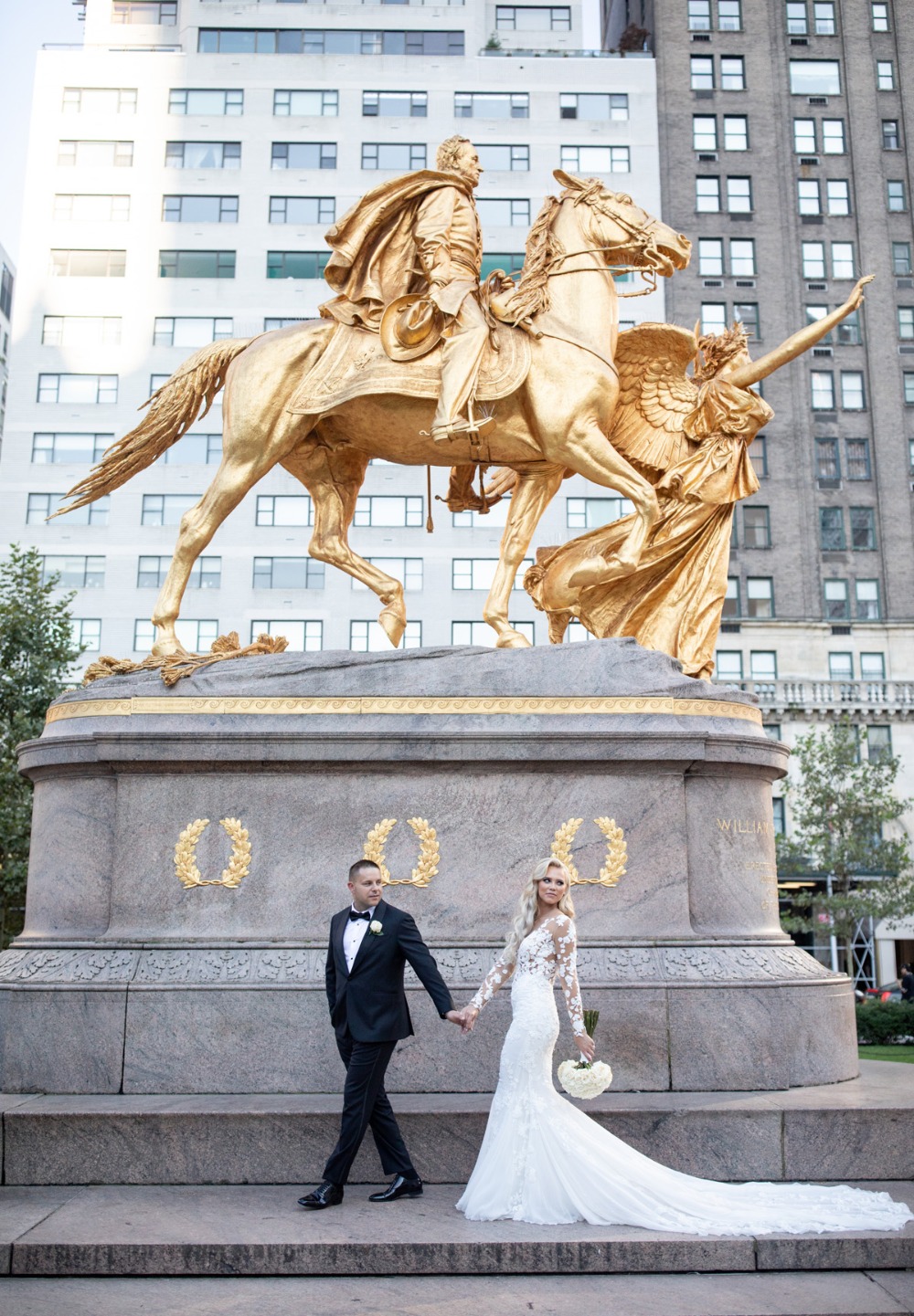 This Gold Black And White Wedding Is Stunning To The Max