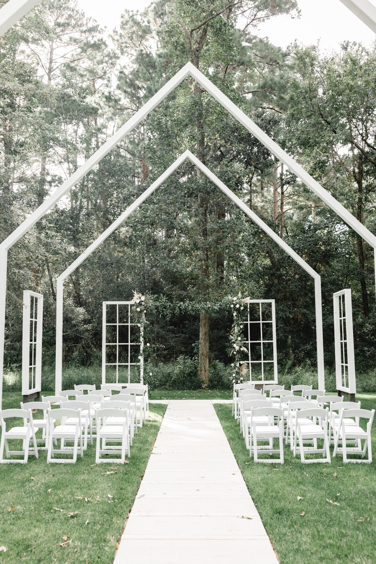 invisible chapel wedding ceremony