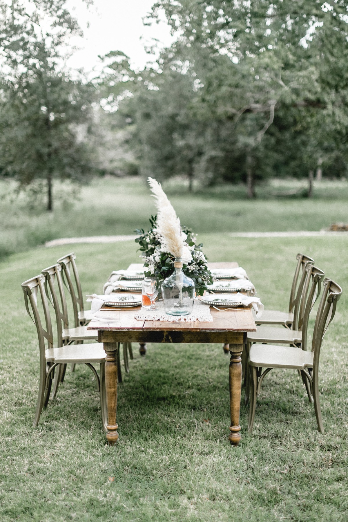 outdoor boho inspired wedding table