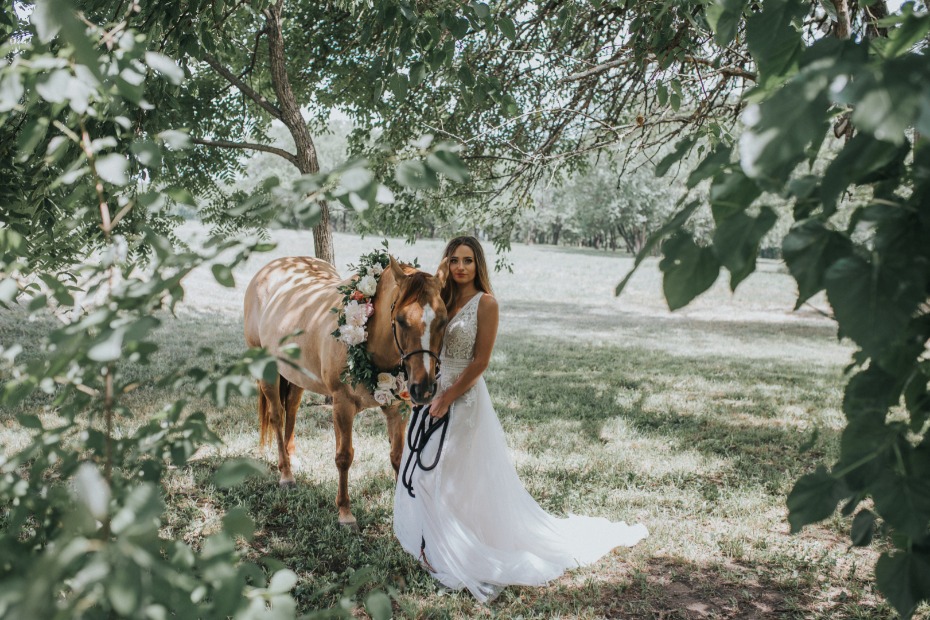 Wild Hill Flowers and Events Bride with Horse in Flower Garland