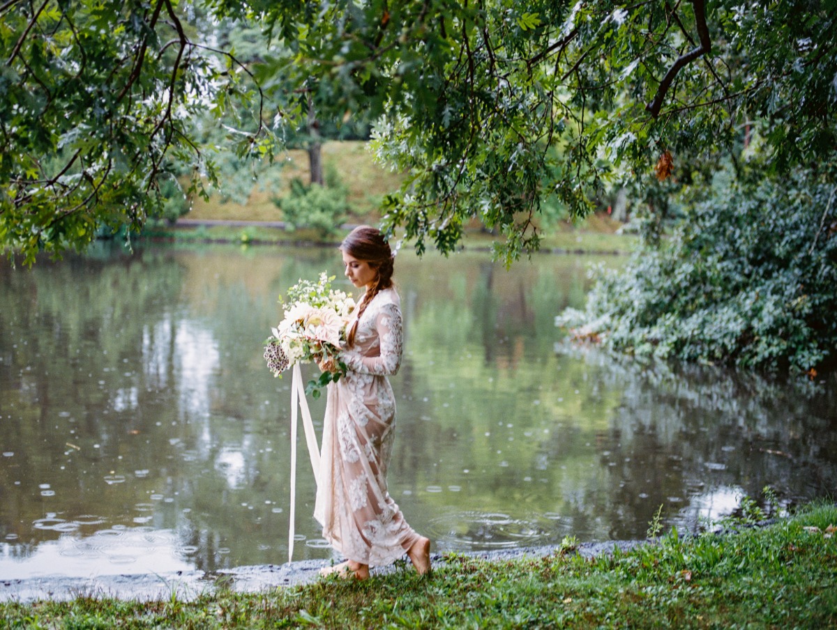 Outdoor bridal inspiration