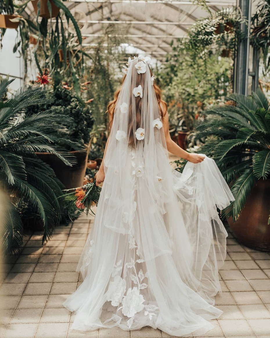 Statement veil on Willowby by Watters gown