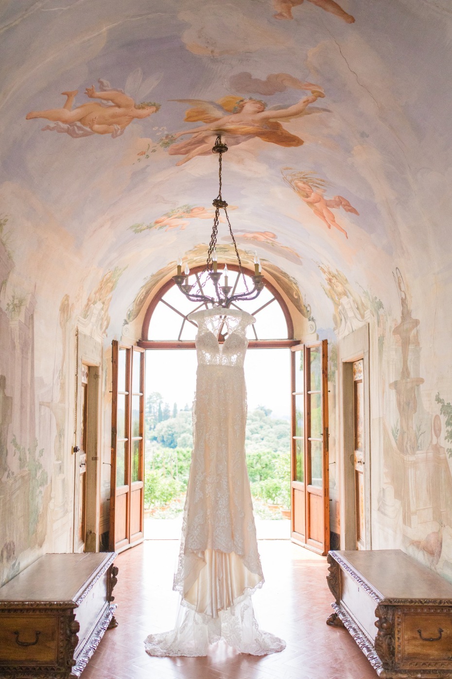 wedding dress in Tuscany