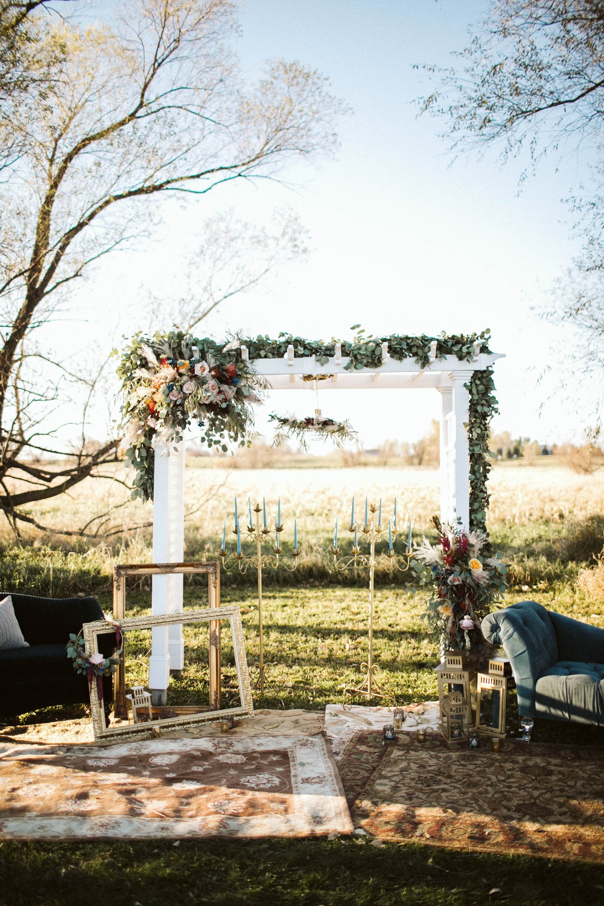 vintage inspired boho wedding ceremony backdrop idea