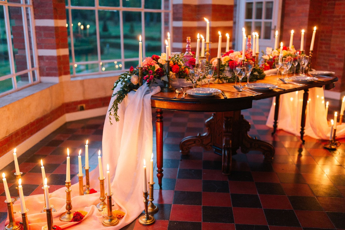 candle lit wedding table idea