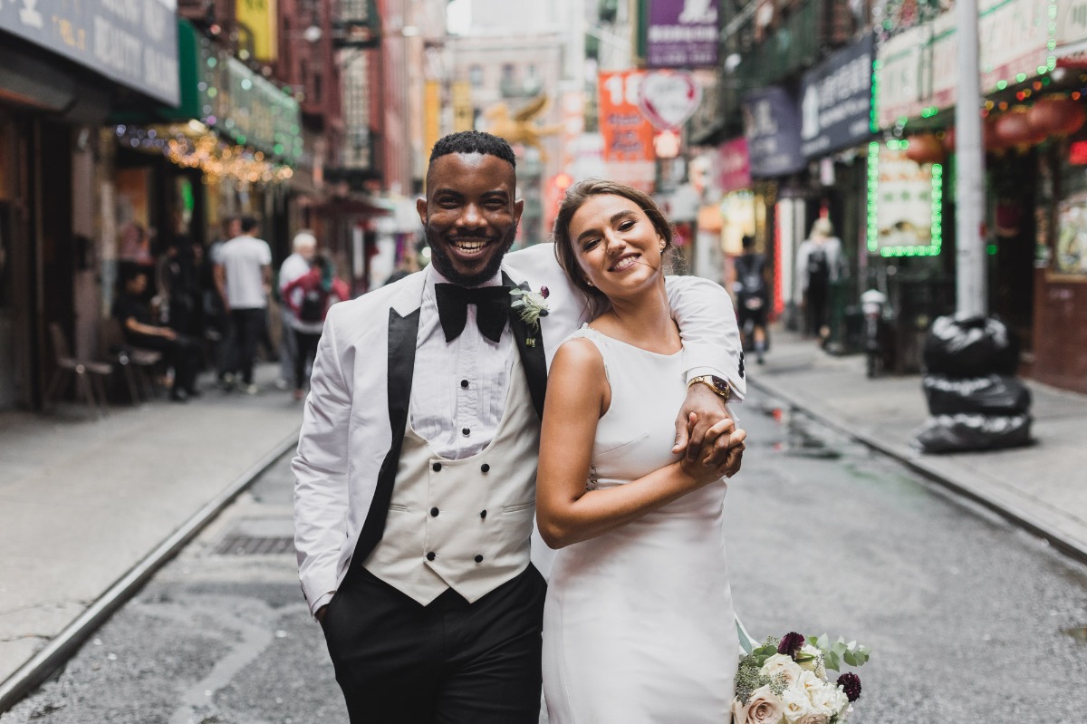 wedding couple on the streets of NYC