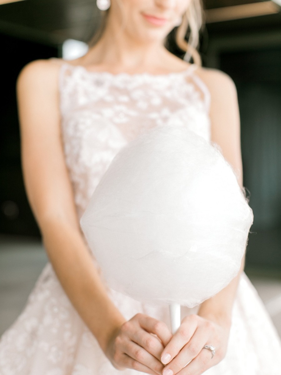 Cotton Candy Wedding Bouquets Might Be Our New Favorite