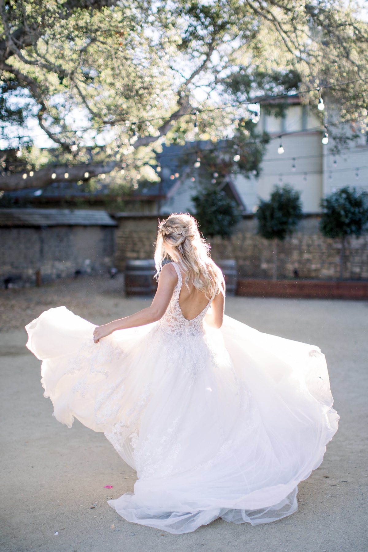 Twirl the wedding dress