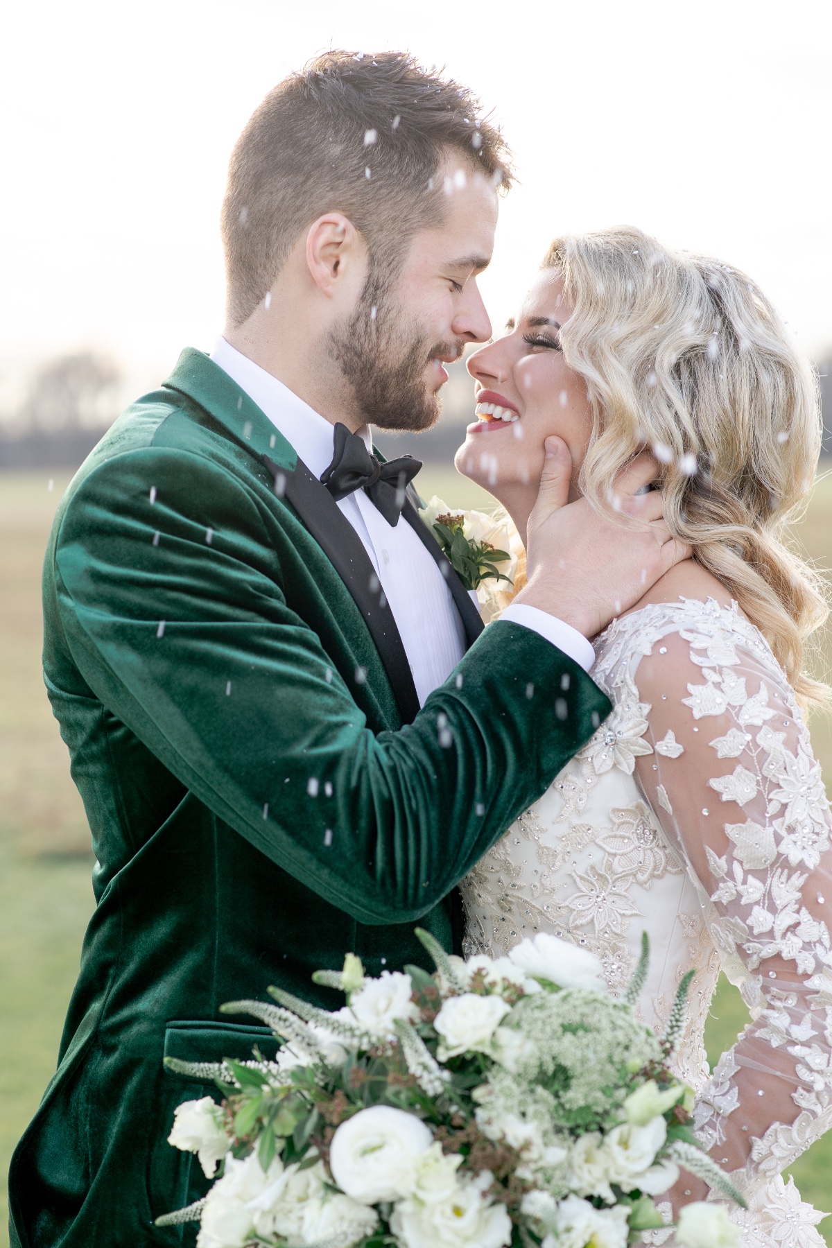 Green and white winter wedding inspiration