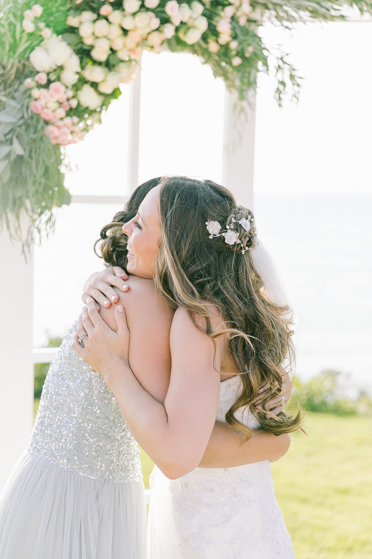 elegant-romantic-sea-wedding-pale-blue-g