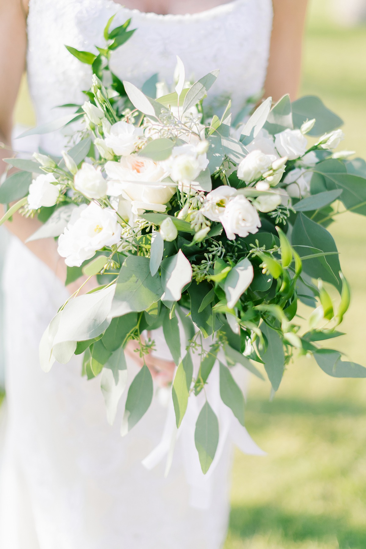 elegant-romantic-sea-wedding-pale-blue-g