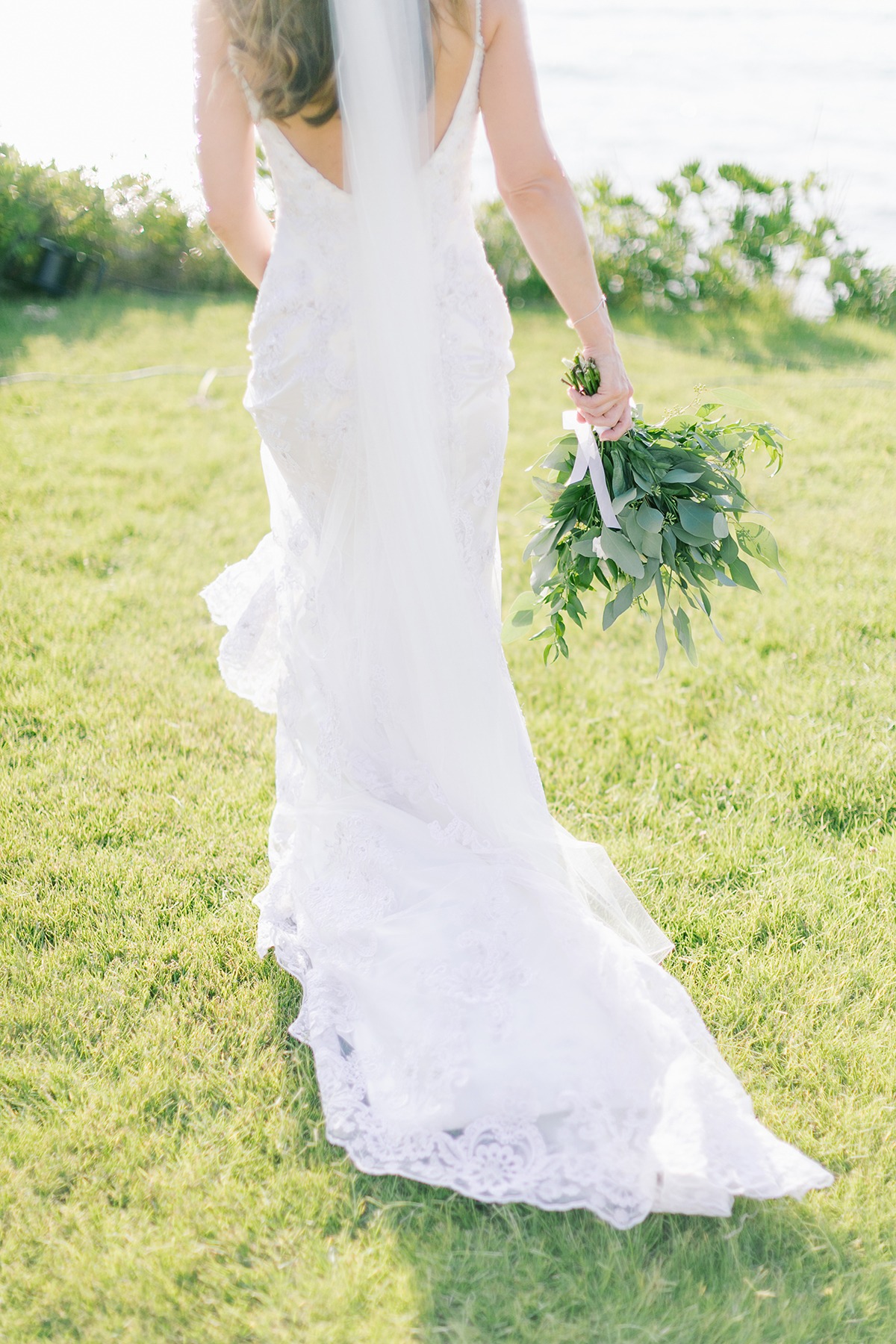 elegant-romantic-sea-wedding-pale-blue-g