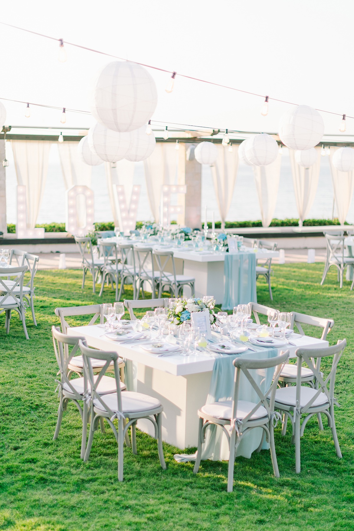 elegant-romantic-sea-wedding-pale-blue-g