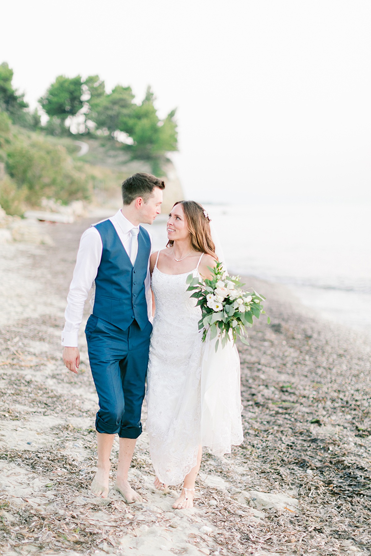 elegant-romantic-sea-wedding-pale-blue-g