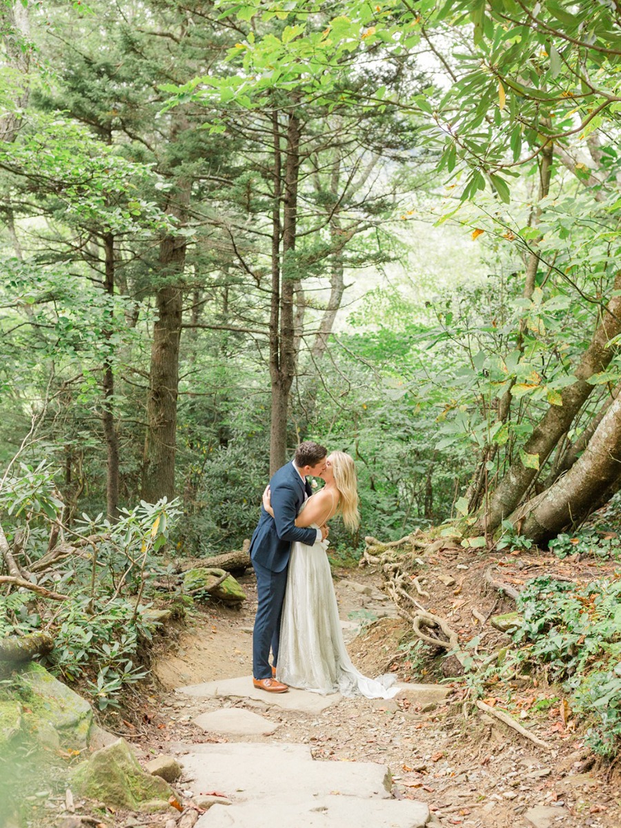 Let Your Heart Be Free With This Intimate Mountain Top Wedding