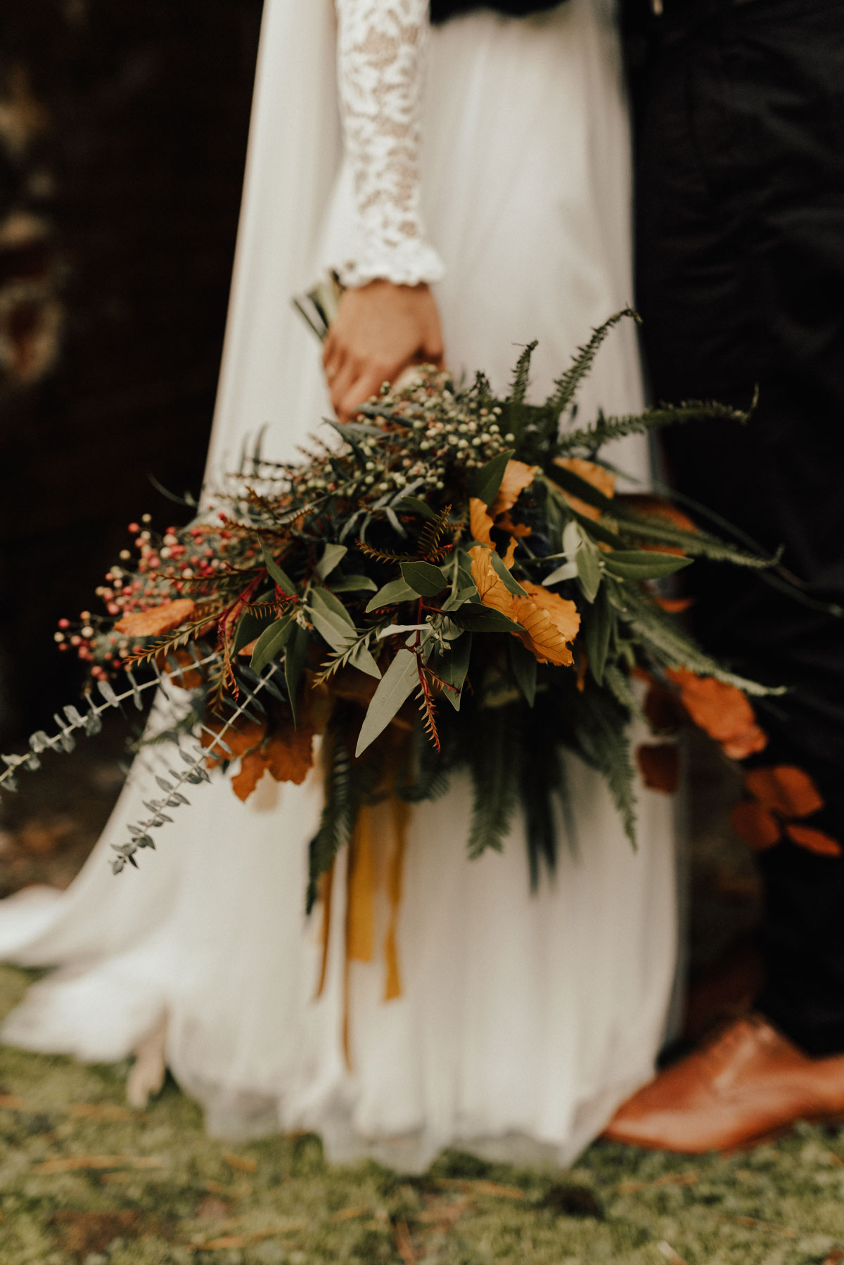 changing fall leaf wedding bouquet