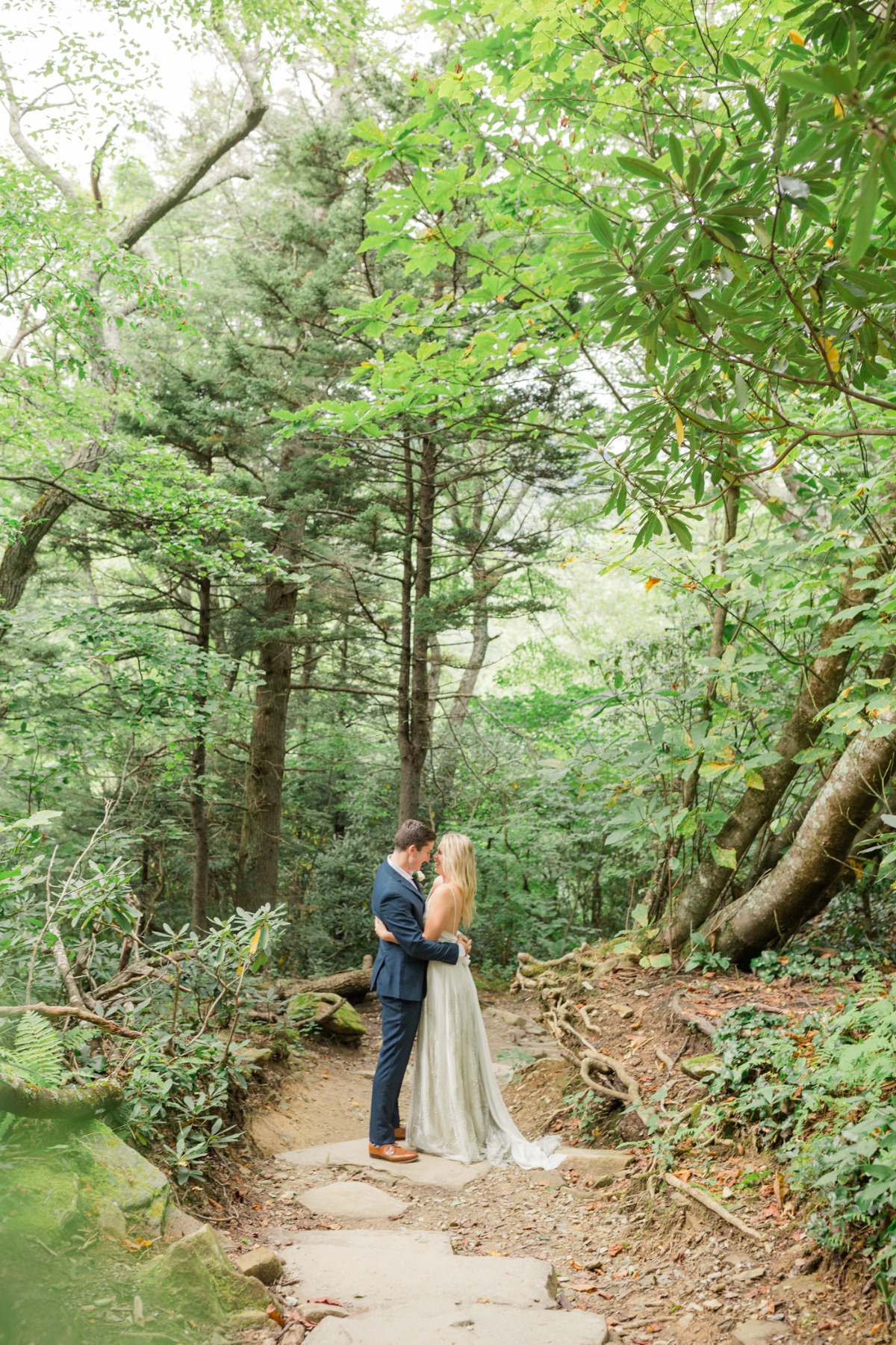 simple-mountain-elopement-christa-norman