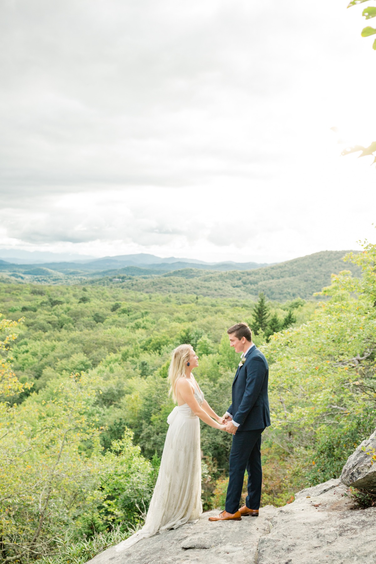 simple-mountain-elopement-christa-norman