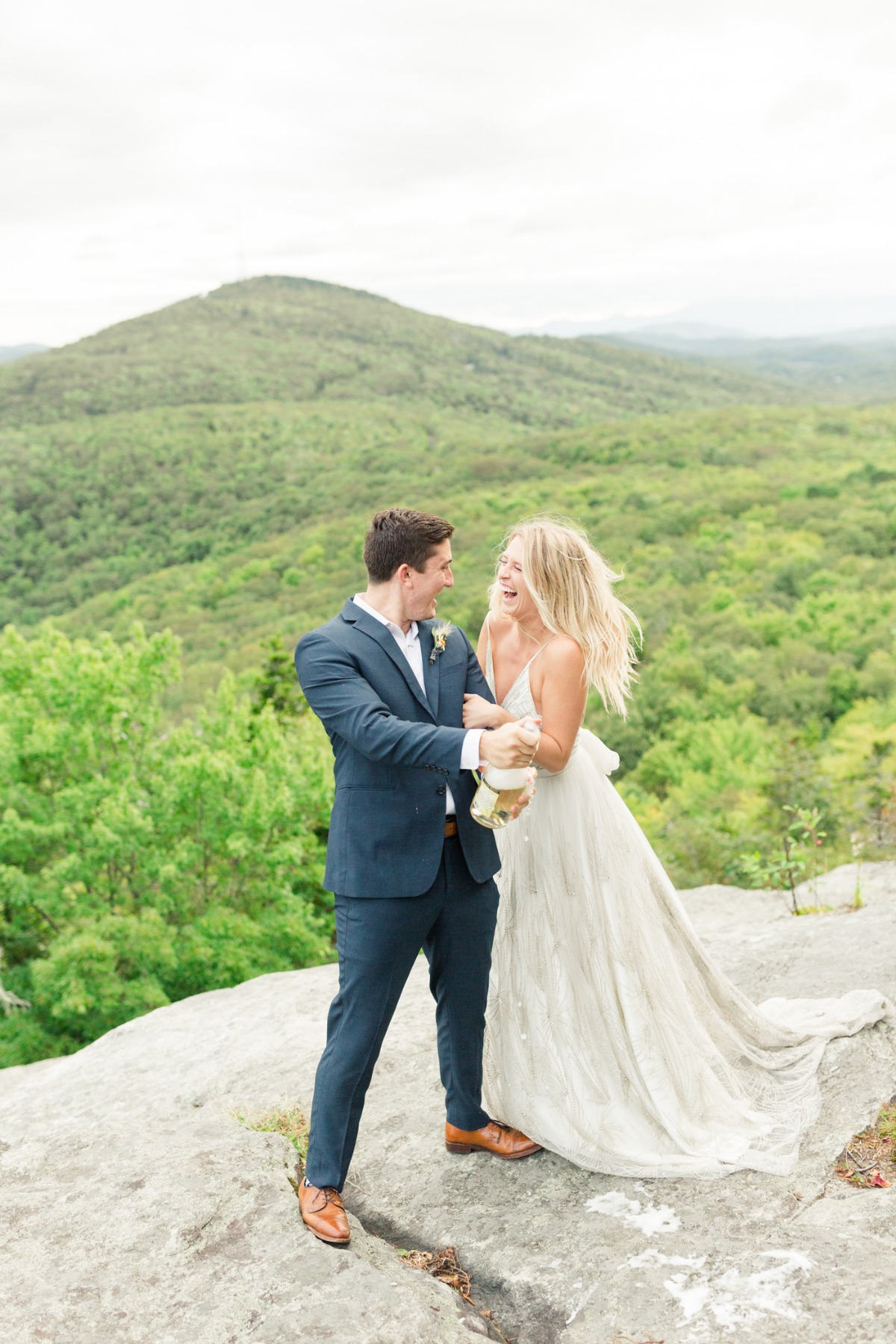 simple-mountain-elopement-christa-norman