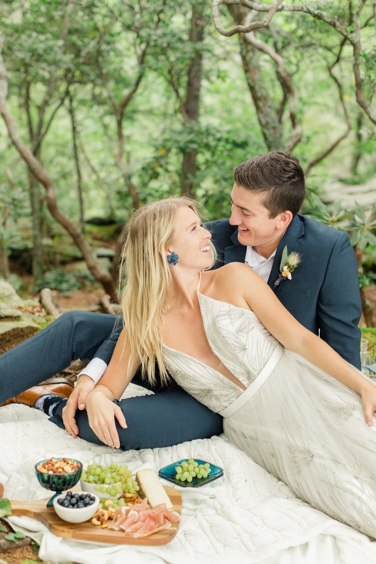 simple-mountain-elopement-christa-norman
