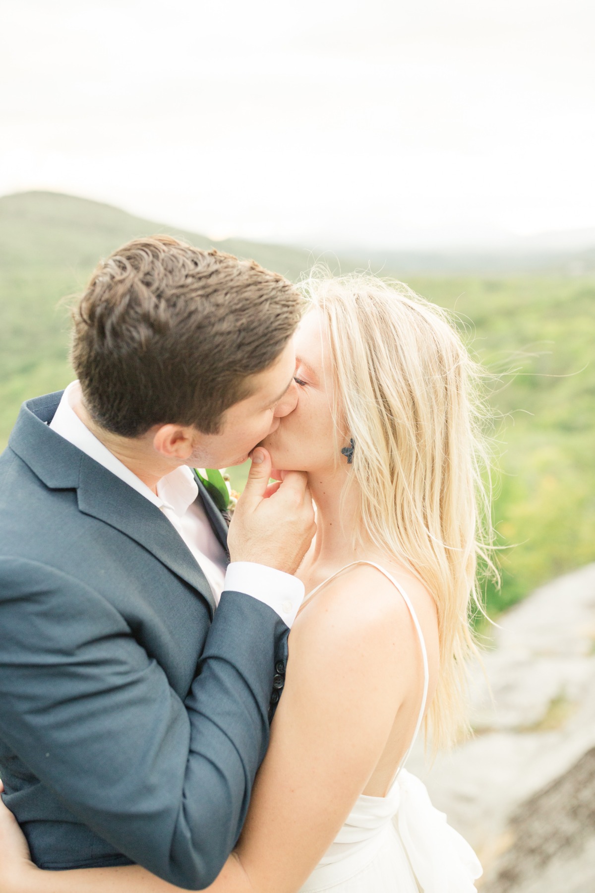 simple-mountain-elopement-christa-norman
